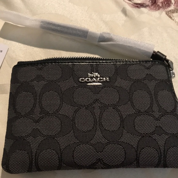 Coach zip - Picture 2 of 4